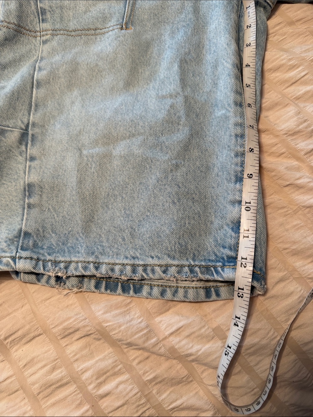 Free people extreme measures low rise barrel denim shorts size 29 - Picture 10 of 10